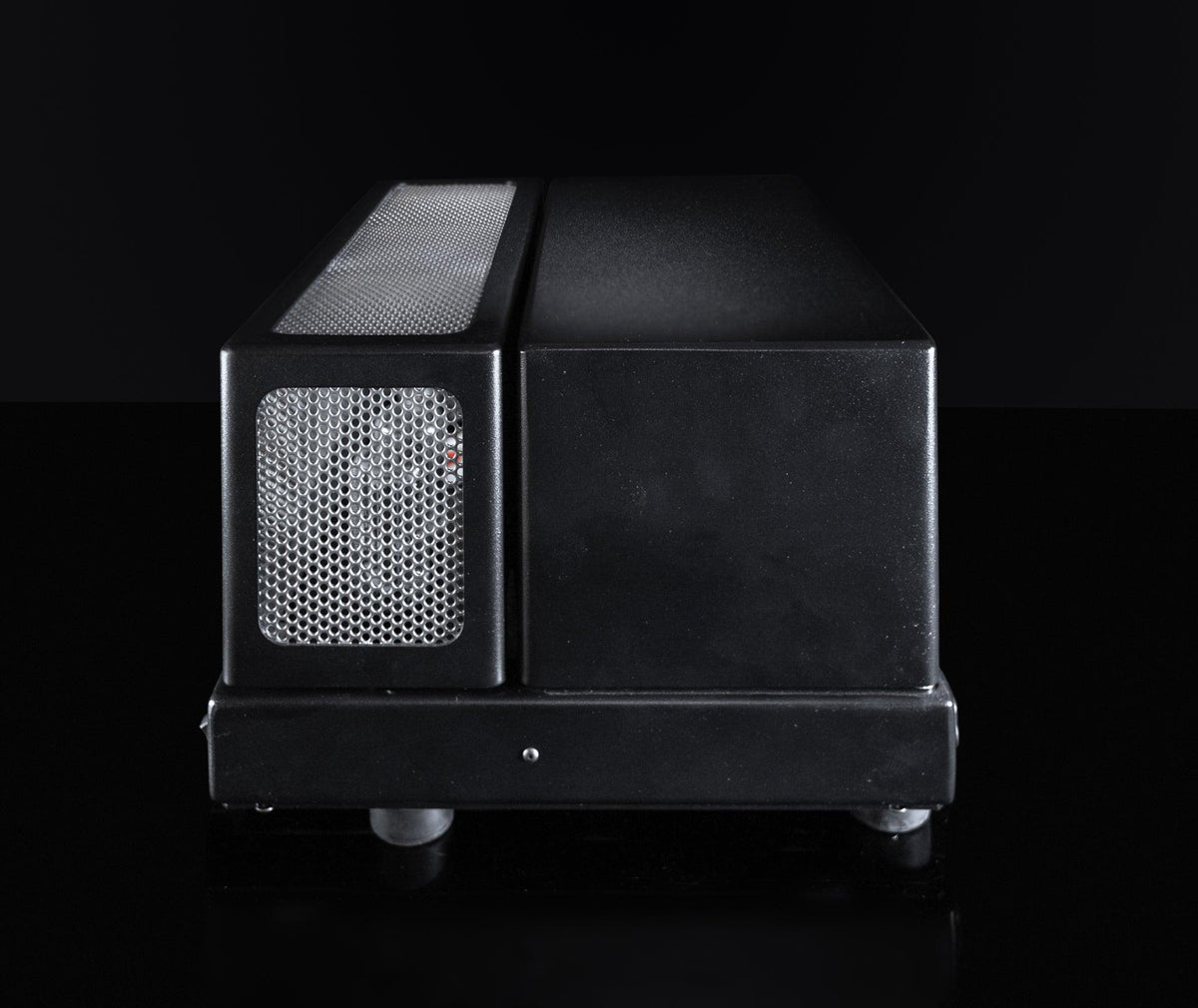 Black Pearl - ampsandsound