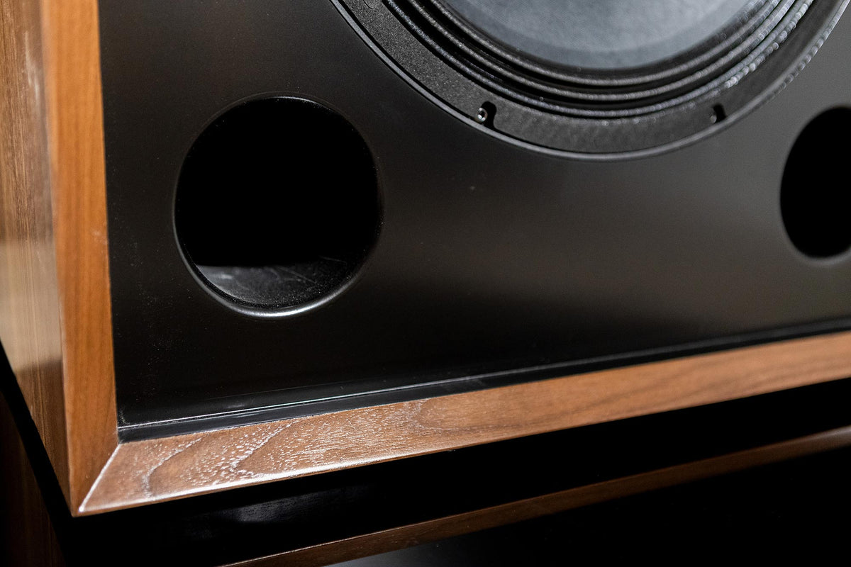 Sasquatch 2way Speaker - 18" Woofer