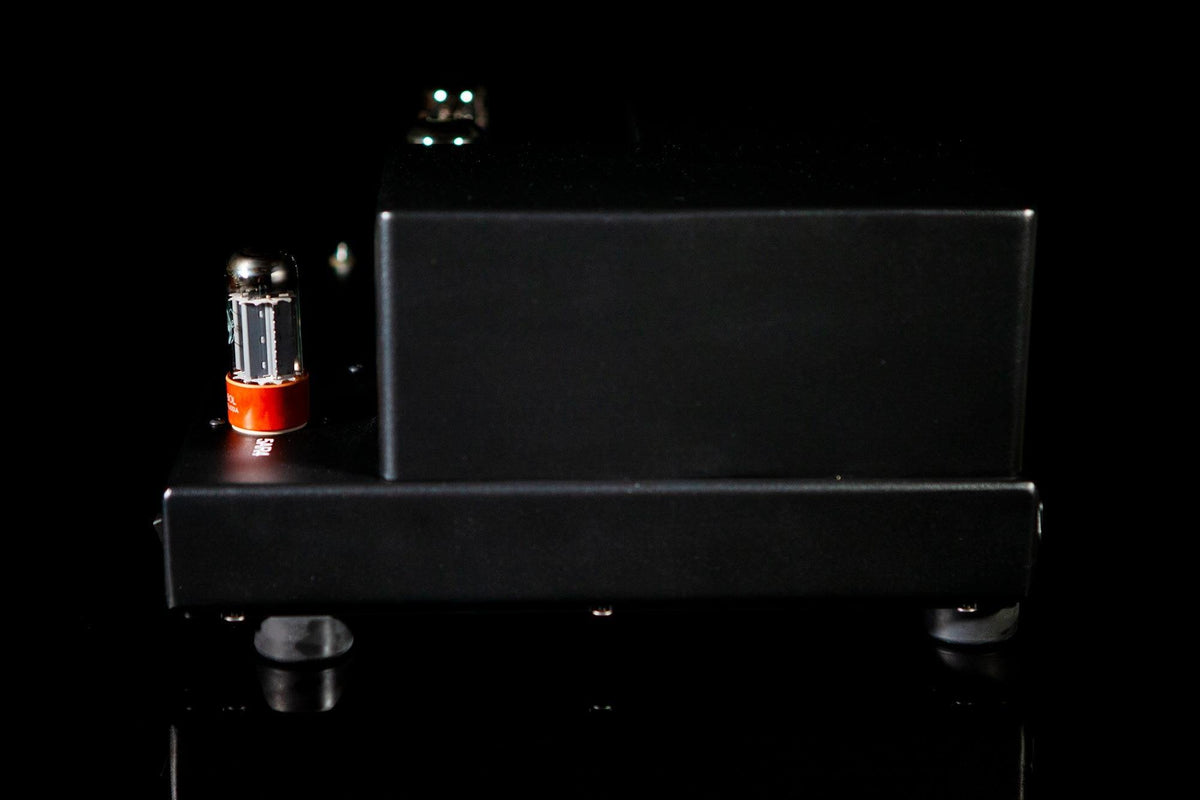 Zion Monos - ampsandsound