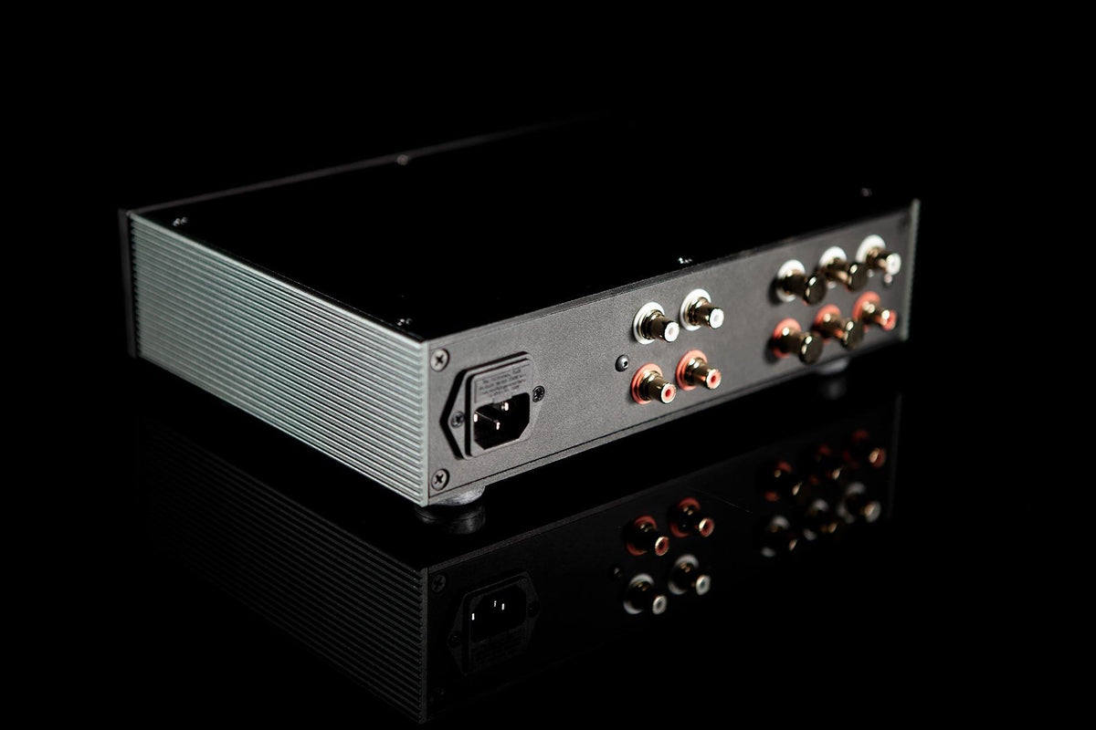 Stereo Preamplifier - ampsandsound